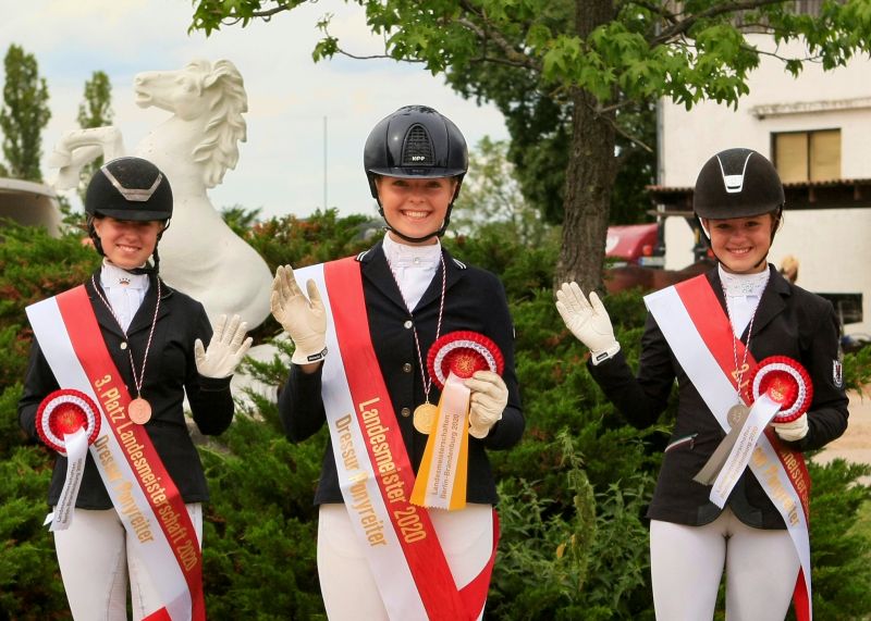 Medaillenträgerinnen Dressur-Championat BBG 2020 Ponyreiter | Foto: Monika Flamm